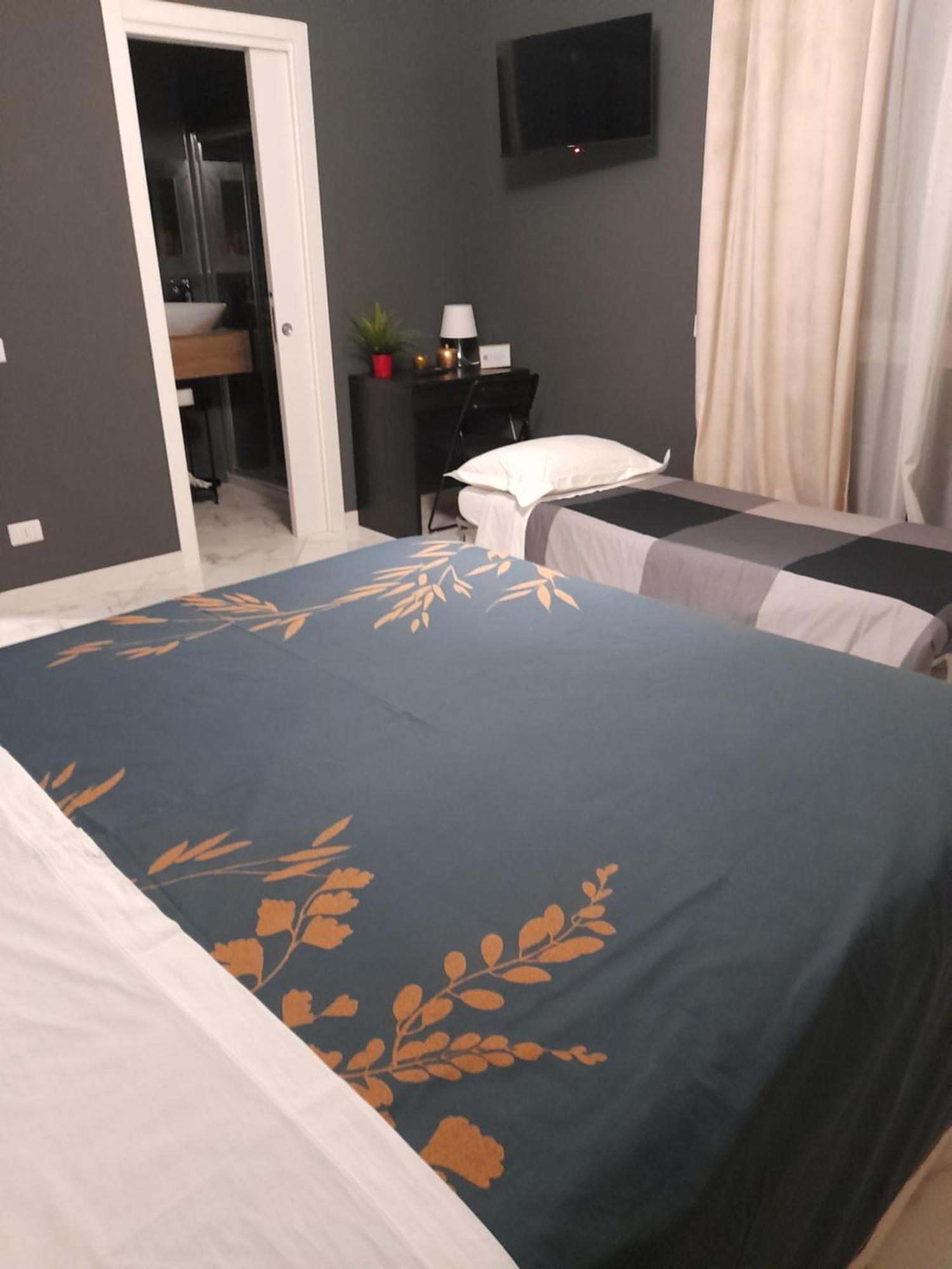 Linda'S Guest House Roma Dış mekan fotoğraf